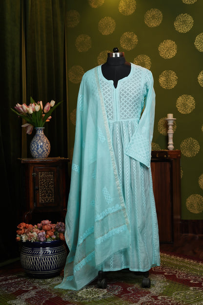 Pure maheshwari fabric fine embroidary with heavy dupatta